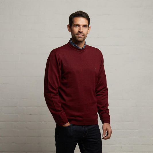 G53K22 Mens Long Sleeve Merino Knit Crew Neck Sweater Gabicci Classic - MERLOT