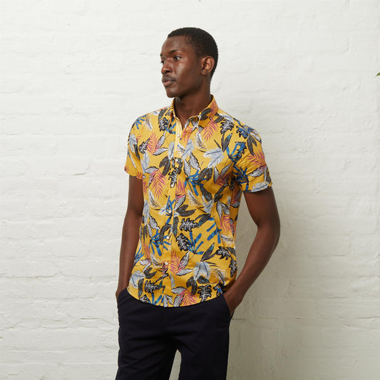 V54GW05 Mens Lagoon Short Sleeve Pattern Shirt Gabicci Vintage - PINEAPPLE