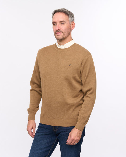 G57K04 Mens Plain Knit Crew Neck Sweater Gabicci Heritage - CARAMEL