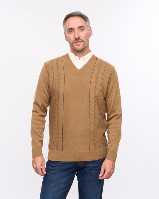 G57M03 Mens Pattern Front Knit V Neck Sweater Gabicci Heritage - CARAMEL