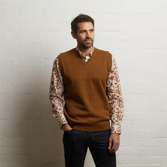 G55K03 Plain Vee Neck Slipover Gabicci Classic NUTMEG