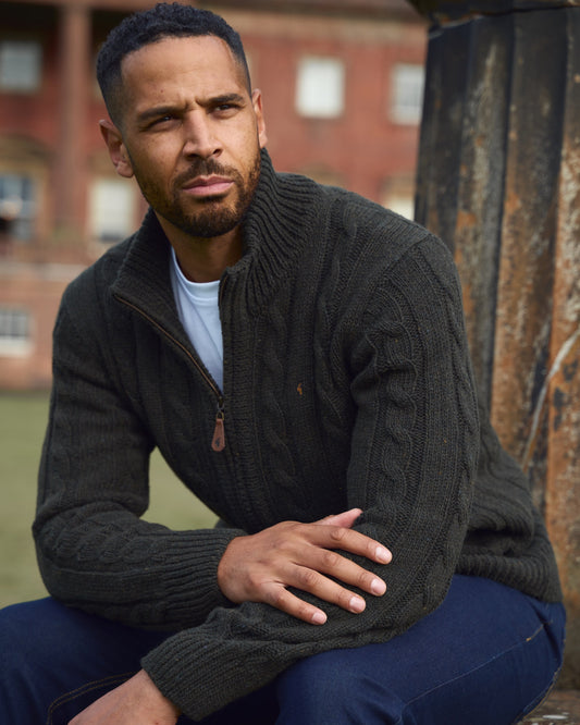 G57M22 Mens Chunky Cable Knit Zip Thru Cardigan Gabicci Heritage - FOREST